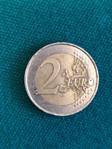Moneta due euro con - moneta,